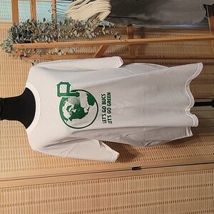 NWOT Men's Pittsburgh Pirates Graphic Tee - Size XL